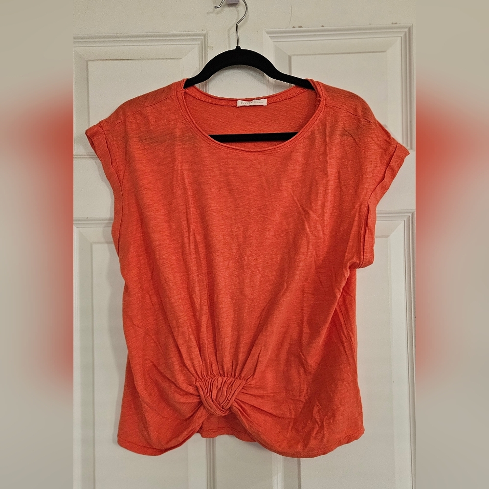 Cotton Knot-Front Tee